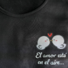 Camiseta Colección San Valentín: "Love is in the wear" - Imagen 2