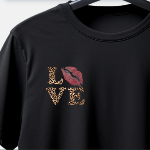 Camiseta de San Valentín modelo Marta Marcos - Imagen 3