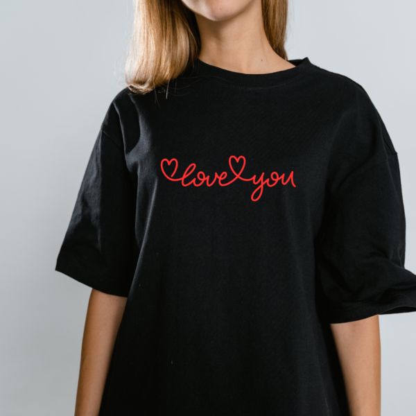 Camiseta San Valentín modelo Laura  Agúndez